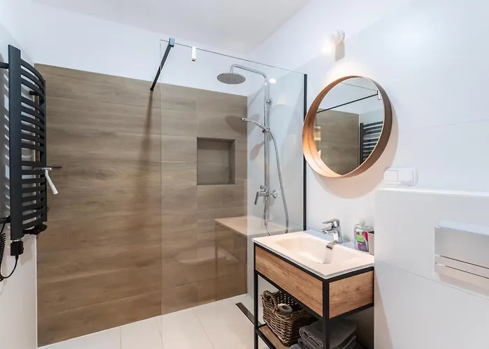 Bed & Breakfast Drzewicz 3*